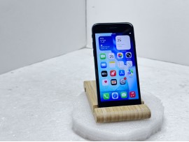 Apple iPhone SE (3rd gen) 128GB (клас А)