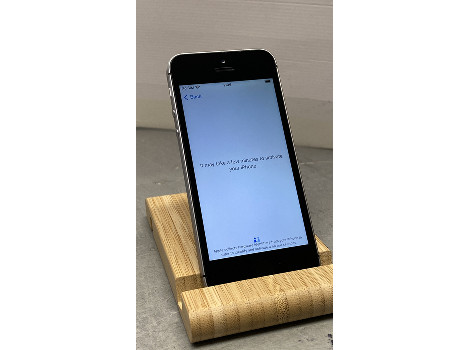 Apple iPhone SE 32GB (клас А)