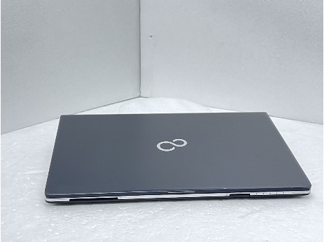 Fujitsu LIFEBOOK S938 13.3" i5-8250U 8GB 260GB клас А