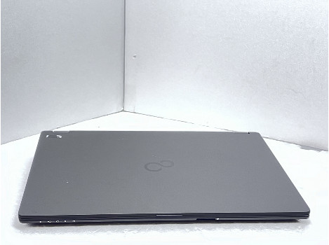 Fujitsu LIFEBOOK U758 15.6" i5-8250U 16GB 260GB клас А