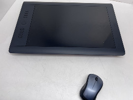 Таблет WACOM PTH-851 Intuos Pro Professional Pen - Touch Tablet (Black- Large) 12.80" x 8" Active Area клас А