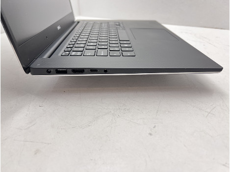 Dell XPS 15 9560 15.6" i7-7700HQ 16GB 510GB клас А