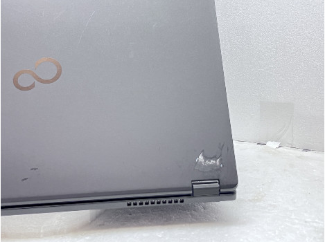 Fujitsu LIFEBOOK U758 15.6" i5-8250U 16GB 260GB клас А