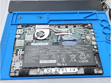 Fujitsu LIFEBOOK U9310 13.3" touch i5-10210U 16GB 260GB клас А
