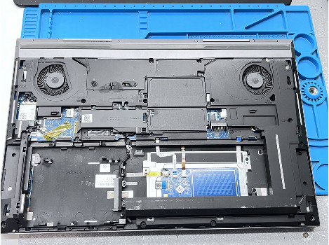 HP ZBook Fury 17 G7 17.3" i7-10850H 32GB 510GB клас А