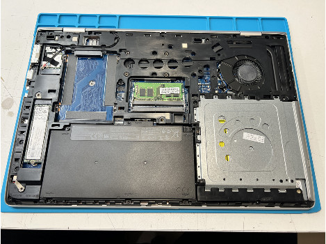 HP ProBook 650 G4 15.6" i3-8130U 8GB 130GB клас А