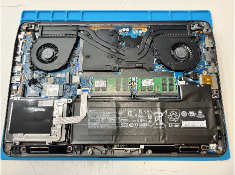 HP ZBook 15 G4 15.6" i7-7820HQ 32GB 260GB клас А