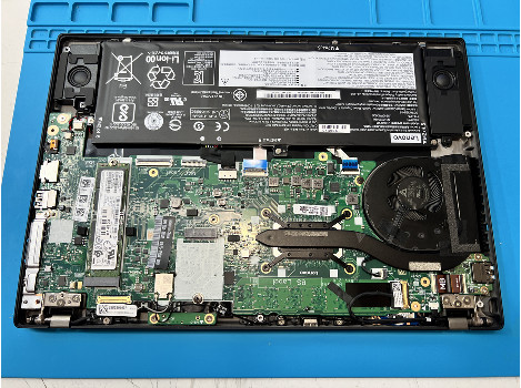 Lenovo ThinkPad X390 13.3" touch i5-8365U 16GB 260GB клас Като Нов