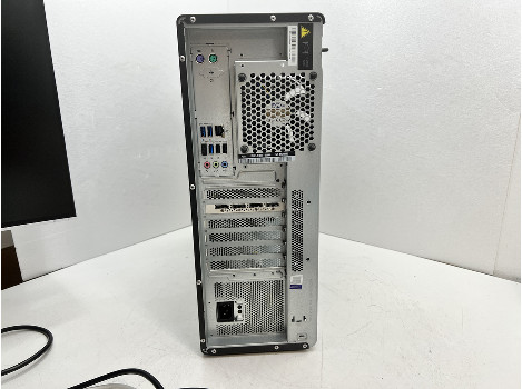 Lenovo ThinkStation P520 Xeon W-2125 16GB 260GB Quadro P2000 5GB