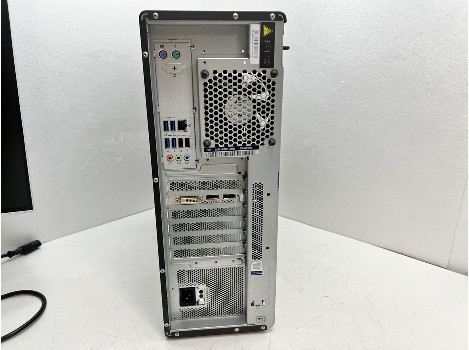 Lenovo ThinkStation P520 Xeon W-2125 16GB 260GB Quadro K2000 2GB