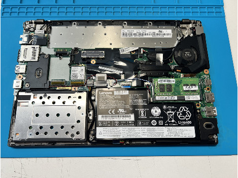 Lenovo ThinkPad X270 12.5" i3-7100U 8GB 260GB клас А