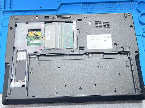 Fujitsu LIFEBOOK E5411 14" i5-1135G7 16GB 510GB клас А