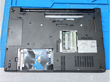 Fujitsu LIFEBOOK E744 14" i5-4210M 8GB 500GB клас А