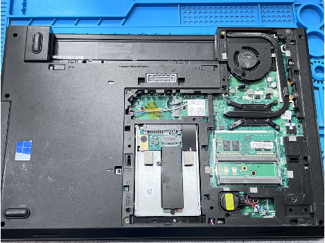 Lenovo ThinkPad L570 15.6" i7-7500U 8GB 260GB клас А