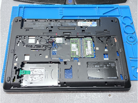 HP ZBook 15 G2 15.6" i7-4810MQ 32GB 260GB клас А