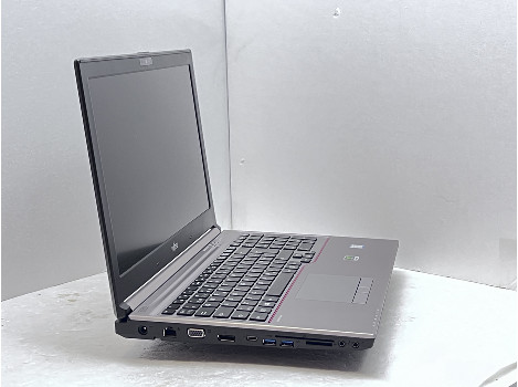 Fujitsu CELSIUS H760 15.6" i7-6820HQ 16GB 260GB клас А