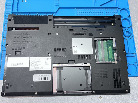 Fujitsu CELSIUS H760 15.6" i7-6820HQ 16GB 260GB клас А