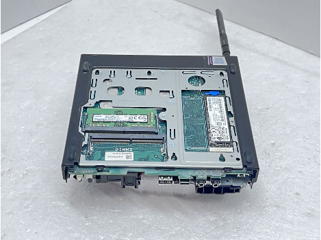 Lenovo ThinkCentre M920q i5-8500T 8GB 260GB UHD 630