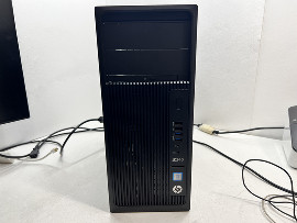 Компютър HP Z240 Workstation E3-1240 v6 32GB 260GB Quadro P2000 5GB