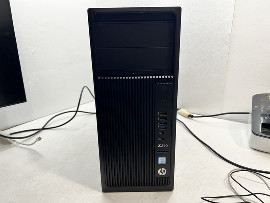 Компютър HP Z240 Workstation E3-1240 v6 32GB 260GB Quadro P2000 5GB