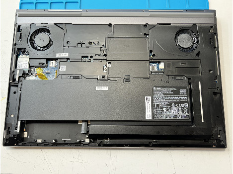 HP ZBook Fury 17 G8 17.3" i7-11850H 32GB 510GB клас А