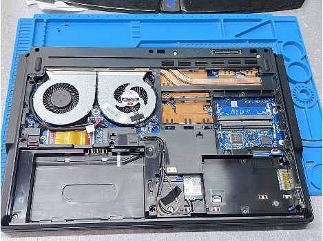 Fujitsu CELSIUS H780 15.6" i7-8850H 16GB 510GB клас А