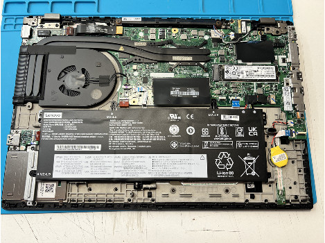 Lenovo ThinkPad T15 15.6" i5-10210U 16GB 260GB клас А