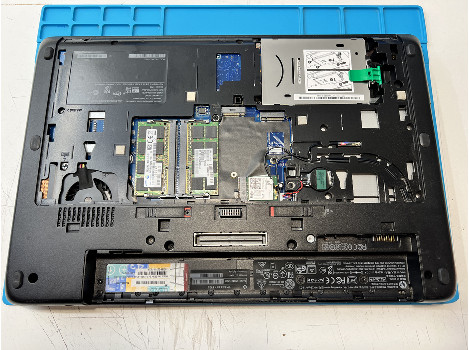 HP ZBook 15 G2 15.6" i7-4810MQ 32GB 260GB клас А