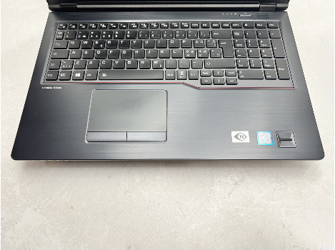 Fujitsu LIFEBOOK U758 15.6" i5-8250U 16GB 260GB клас А