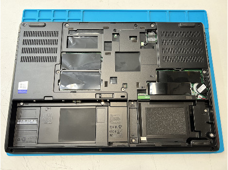 Lenovo ThinkPad P52 15.6" i7-8850H 32GB 260GB клас А