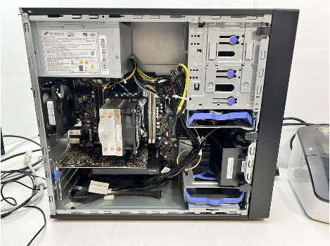 Lenovo ThinkStation P520c Xeon W-2125 32GB 510GB Quadro P2000 5GB