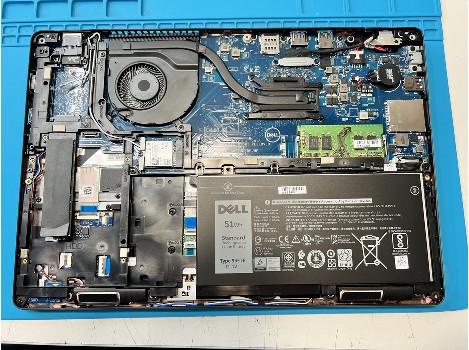 Dell Latitude 5490 14" i3-8130U 8GB 260GB клас А