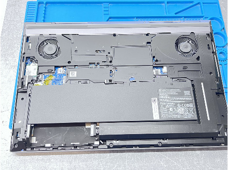 HP ZBook Fury 17 G8 17.3" i7-11850H 32GB 510GB клас А