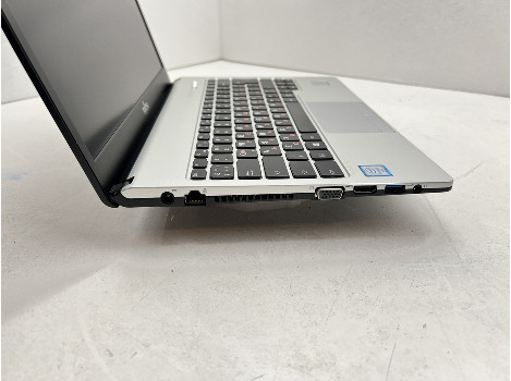 Fujitsu LIFEBOOK S936 13.3" i5-6200U 8GB 260GB -клас А