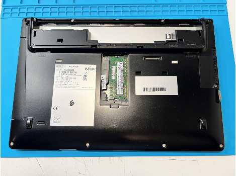 Fujitsu LIFEBOOK S936 13.3" i5-6200U 8GB 260GB -клас А