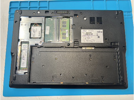 Fujitsu LIFEBOOK E549 14" i5-8265U 8GB 260GB клас А