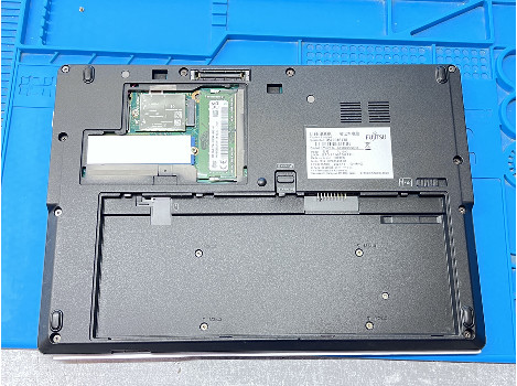 Fujitsu LIFEBOOK U7311 13.3" i5-1135G7 16GB 510GB клас Б