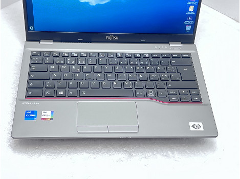 Fujitsu LIFEBOOK U7411 14" i5-1135G7 16GB 260GB клас А