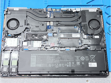 Dell Precision 7560 15.6" i9-11950H 32GB 1020GB клас А