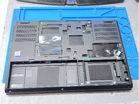 Lenovo ThinkPad P52 15.6" i7-8750H 32GB 1TB | 512GB клас А