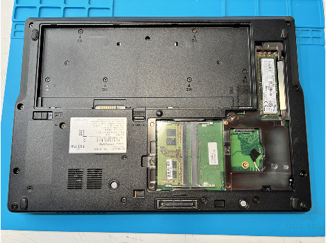 Fujitsu LIFEBOOK E549 14" i3-8145U 8GB 260GB клас А