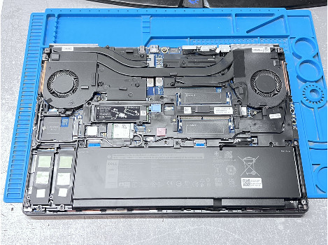 Dell Precision 7560 15.6" i7-11850H 32GB 1020GB клас А