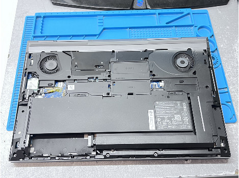 HP ZBook Fury 17 G7 17.3" i7-10850H 32GB 510GB клас А