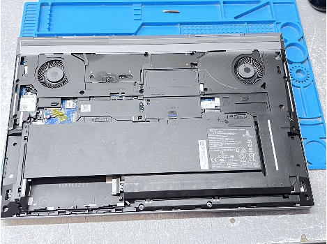 HP ZBook Fury 17 G7 17.3" i7-10850H 32GB 510GB клас А