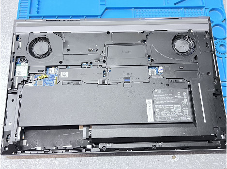 HP ZBook Fury 17 G8 17.3" i7-11850H 32GB 510GB клас А