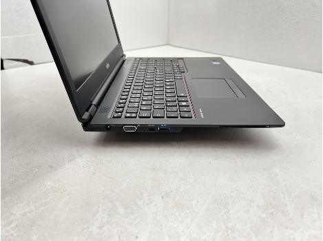 Fujitsu LIFEBOOK U758 15.6" i5-8250U 16GB 260GB клас А