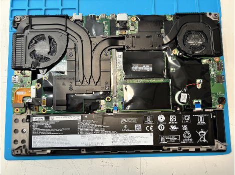 Lenovo ThinkPad P15 15.6" i7-10875H 32GB 1020GB клас А