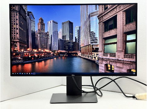 Dell UltraSharp U2721DE 27" (клас А)