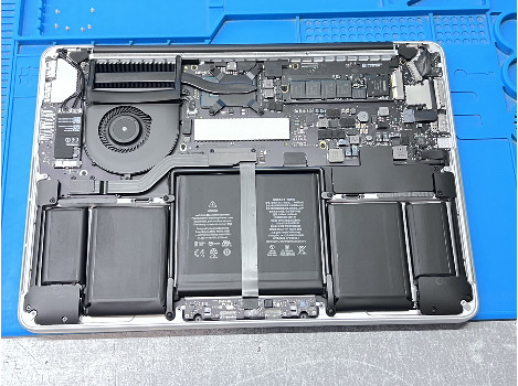 Apple MacBookPro12.1 13.3" i7-5557U 16GB 500GB клас Б