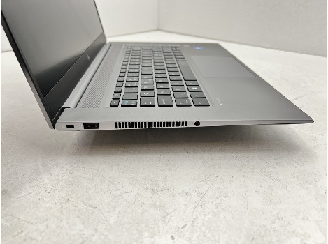 HP ZBook Studio G8 15.6" i7-11850H 32GB 1020GB клас Като Нов
